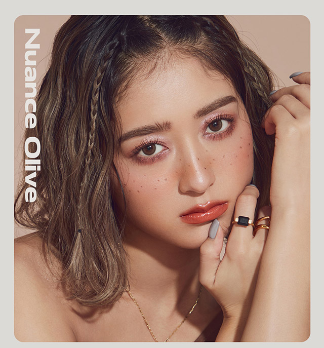 みちょぱニュアンスオリーブ着用写真|みちょぱプロデュース,ブレない。らしさ見つかる“私基準”の盛れレンズ「グロヴィー(GROVI)」,ワンデー,1day,DIA14.2mm,BC8.6mm,10枚入り