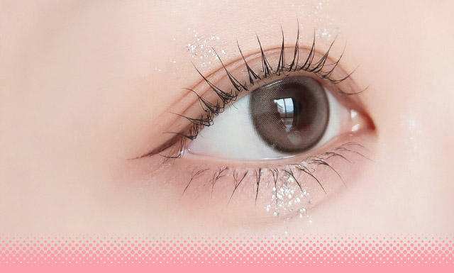 ヌードアッシュロゼ装用写真|最新の韓国トレンドを盛り込んで表現したワンデーカラコン【クラセスト(Qrsessed)】ワンデーカラコン,1day,DIA14.2mm,含水率38.0%,低含水