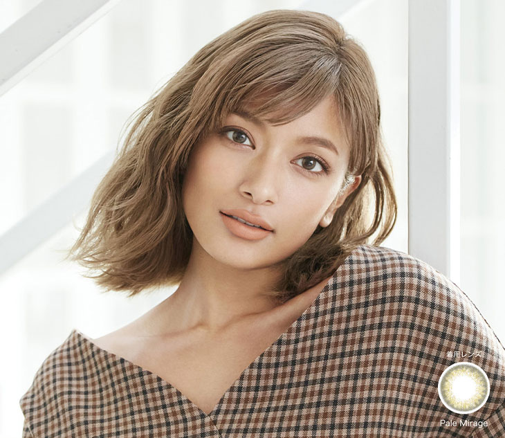 レヴィア ワンマンス カラー〔イメージモデルは「世界で最も美しい顔100人」に選ばれた〕ローラ!