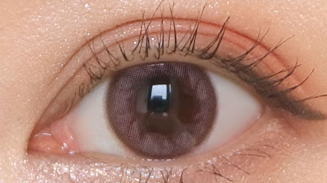 モラクワンデー サクラペタルの彼女の装用画像