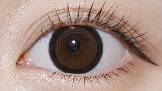 フルーリー リングダークブラウン(キマグレネコ) 装用画像