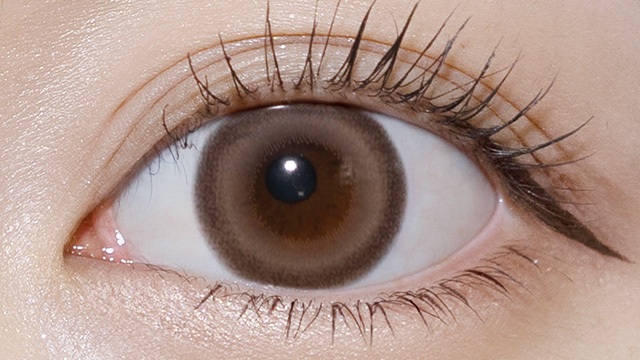 マランマラン ホイップグレージュの装用画像