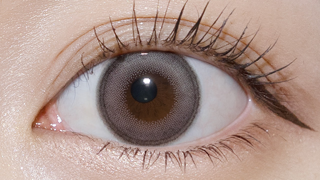 エンジェルカラーバンビワンデー スワングレー10枚入 装用画像