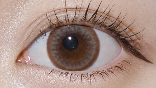 ティトリトン / モクセイグレージュ レンズ画像