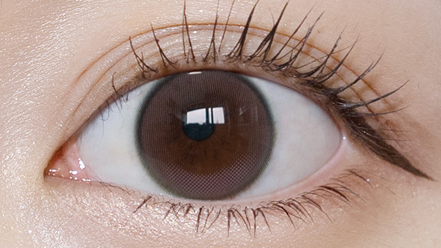 ワンデーリフレア エーアイ メルティングピンク 装用画像