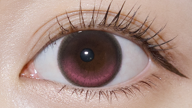 ワンデーリフレア アンローラ ルナンピンクの装用画像