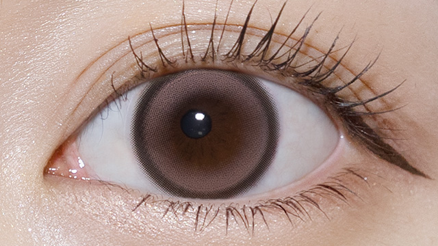 ミチュミチュ ウユブラウン  装用画像