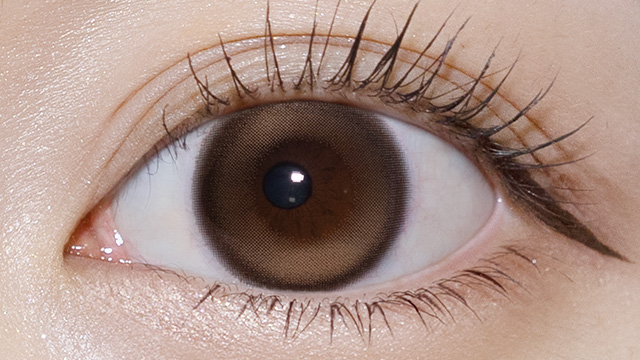 エンジェルカラーバンビワンデー スノーココア10枚入 装用画像