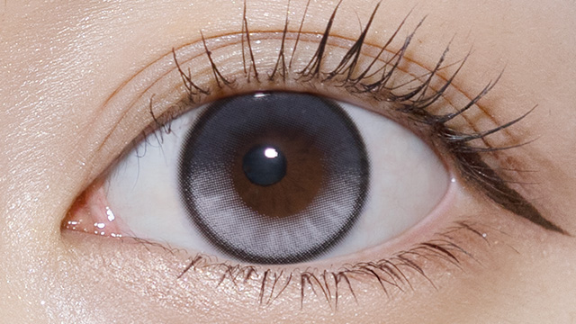 キュプリエ グリオニキス 装用画像