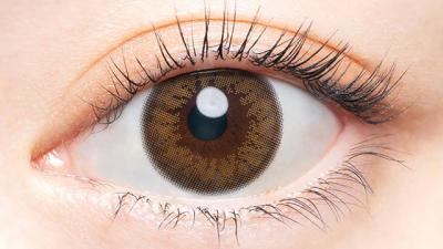 ナチュラルブラウン 装用画像