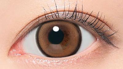 メロブラウン 装用画像