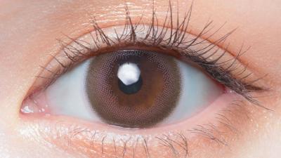 ピーチブラウン 装用画像