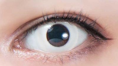 ホワイト 装用画像