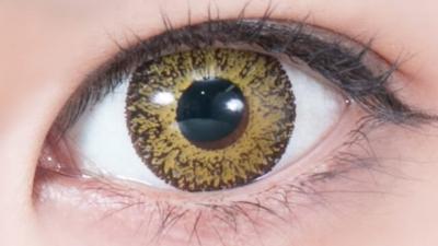 満月イエロー 装用画像