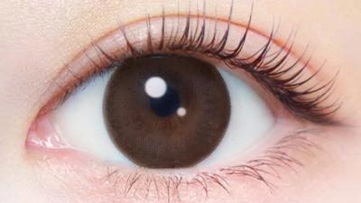 ナチュラルブラウン 装用画像