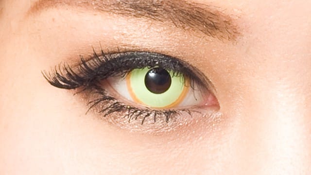 コスプレカラコン エスカホラーレンズ マミー 装用画像