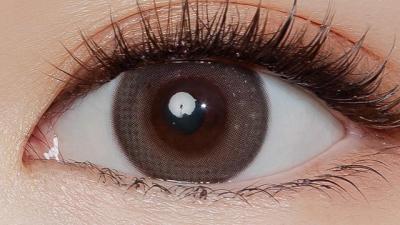 シークレットムーン 装用画像