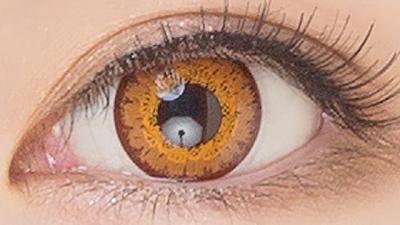 アンバー 装用画像