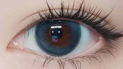 マジックアジュール 装用画像