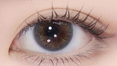 トゥインクル・ネイビー 装用画像