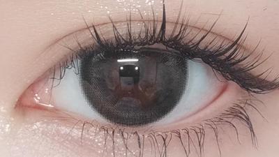 マジックブラウン 装用画像