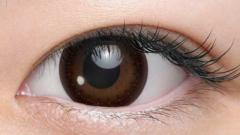 ヒロインメイク ワンデーUVM ヒロインブラウン 装用画像