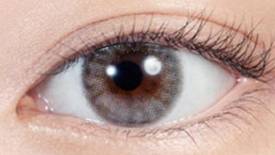 スモーキーベージュ 装用画像