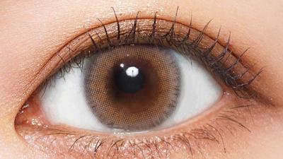 アーバンコケティッシュブラウン 装用画像