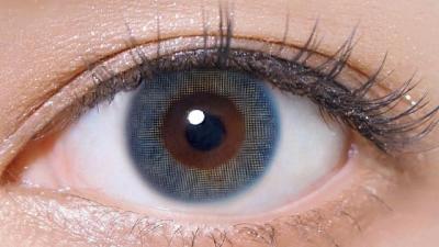 ソーダブルー 装用画像