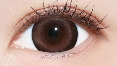 マリアージュブラウン 装用画像