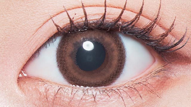 マランマラン プランプブラウン 装用画像