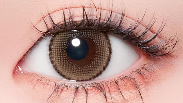 momoho(ももほ)イメージモデルの度あり度なし1ヶ月マランマラン ワンマンス メープルコントゥアの装用画像