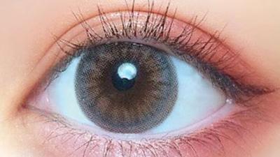 超アッシュグレー 装用画像