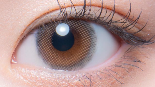 クルベージュ 装用画像