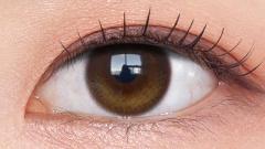 オーレンズ グローイワンデー ブラウン NewJeans(ニュージーンズ) 装用画像