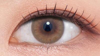 ヘーゼル 装用画像