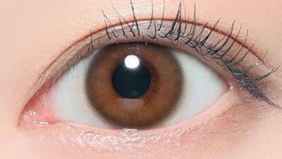 モアブラウン 装用画像