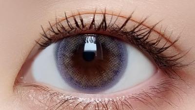 ミミピンクトパーズ 装用画像