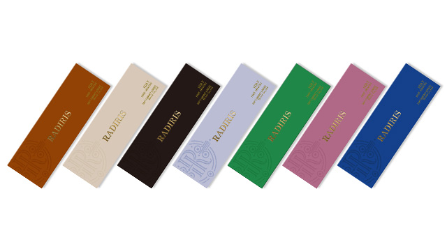 TWICE サナイメージモデルの度あり度なしワンデーラディリス 7色全色セットの装用画像