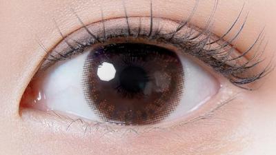 ミラノカーキ 装用画像