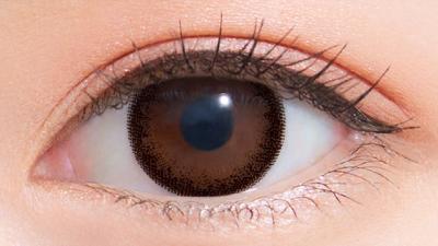 ダークブラウン CYL-1.25 AXIS180° 装用画像