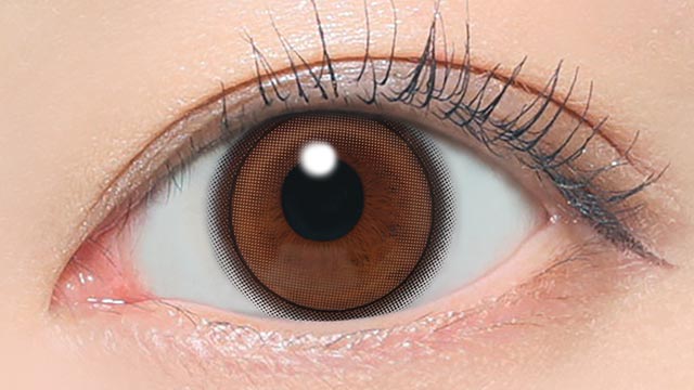 KIM CHAEWON (キム・チェウォン)イメージモデルの度あり度なしワンデーレヴィアワンデー(カラー) ピュアグローの装用画像