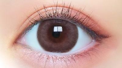 メロメロブラウン 装用画像