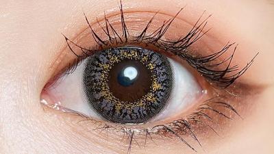 グレージュグレイ 装用画像