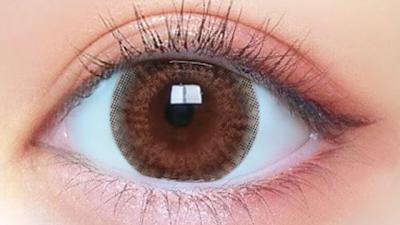 ミルクティーアッシュ 装用画像