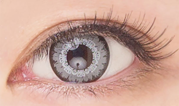 エティアクールワンデー ダイヤモンドの装用画像