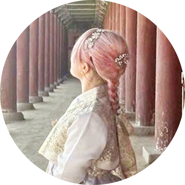 レビュースタッフ