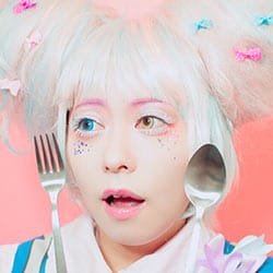 14.5mmの高発色コスプレ専用カラコン