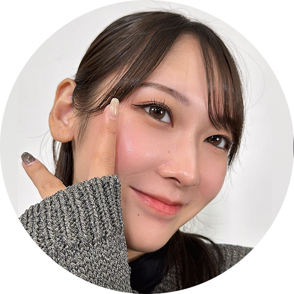 黒目スタッフアイコン